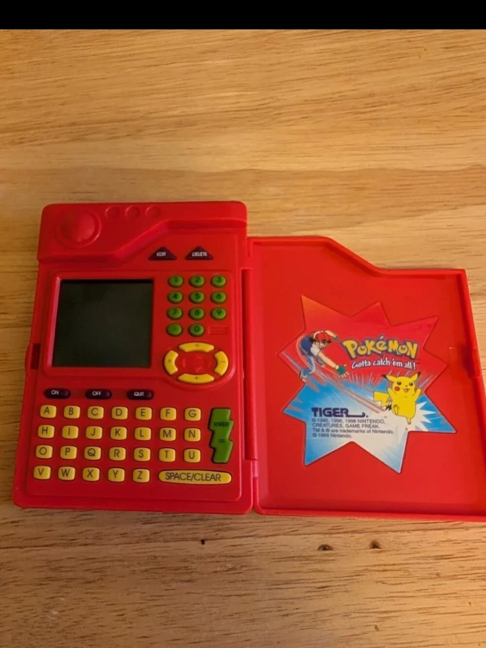 Vintage Rare Pokémon Pokédex 1998 Tiger Electronics Handheld Game Collectible